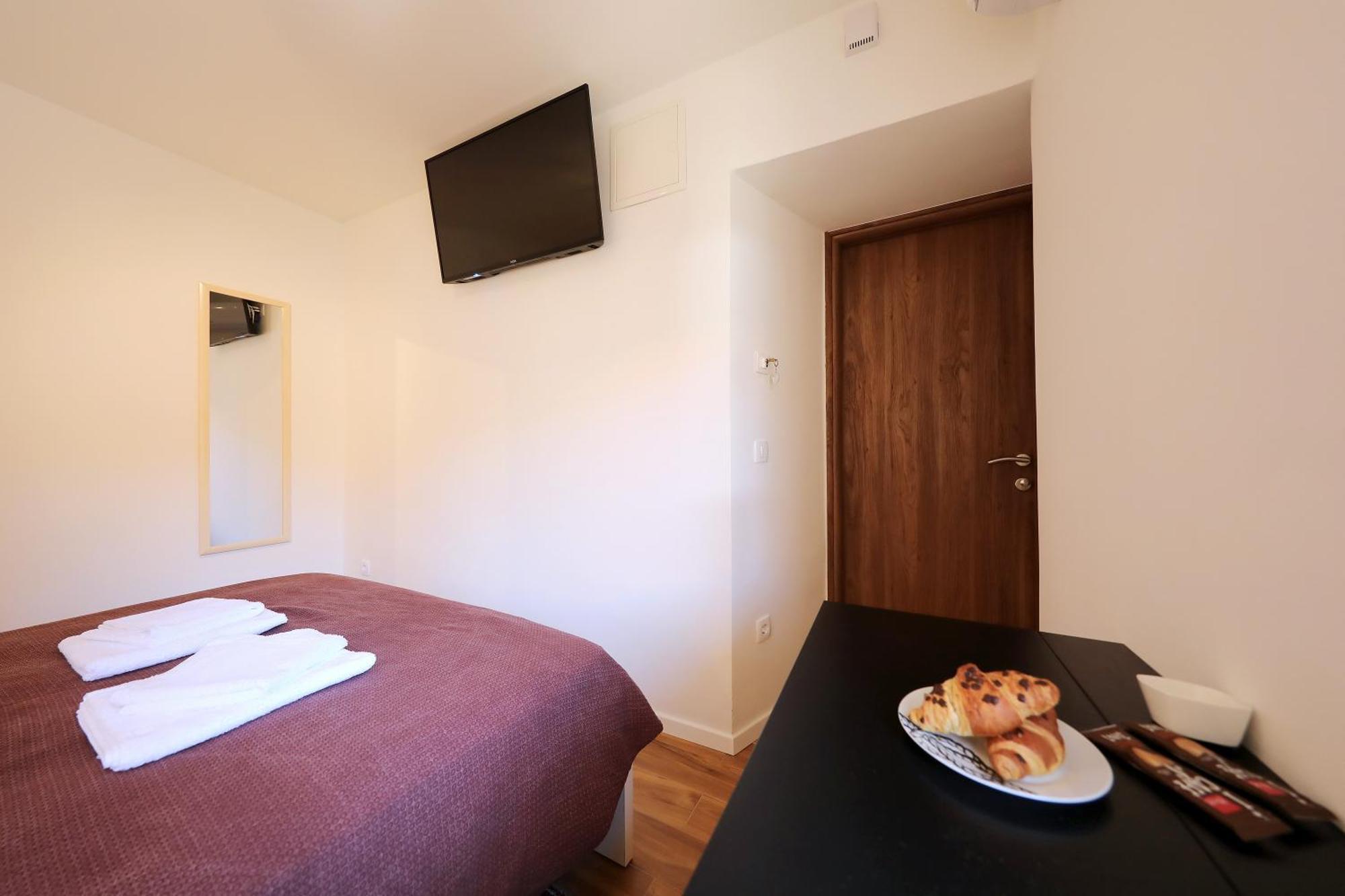 Piccola Pyrotima Apartment Zadar Exterior photo