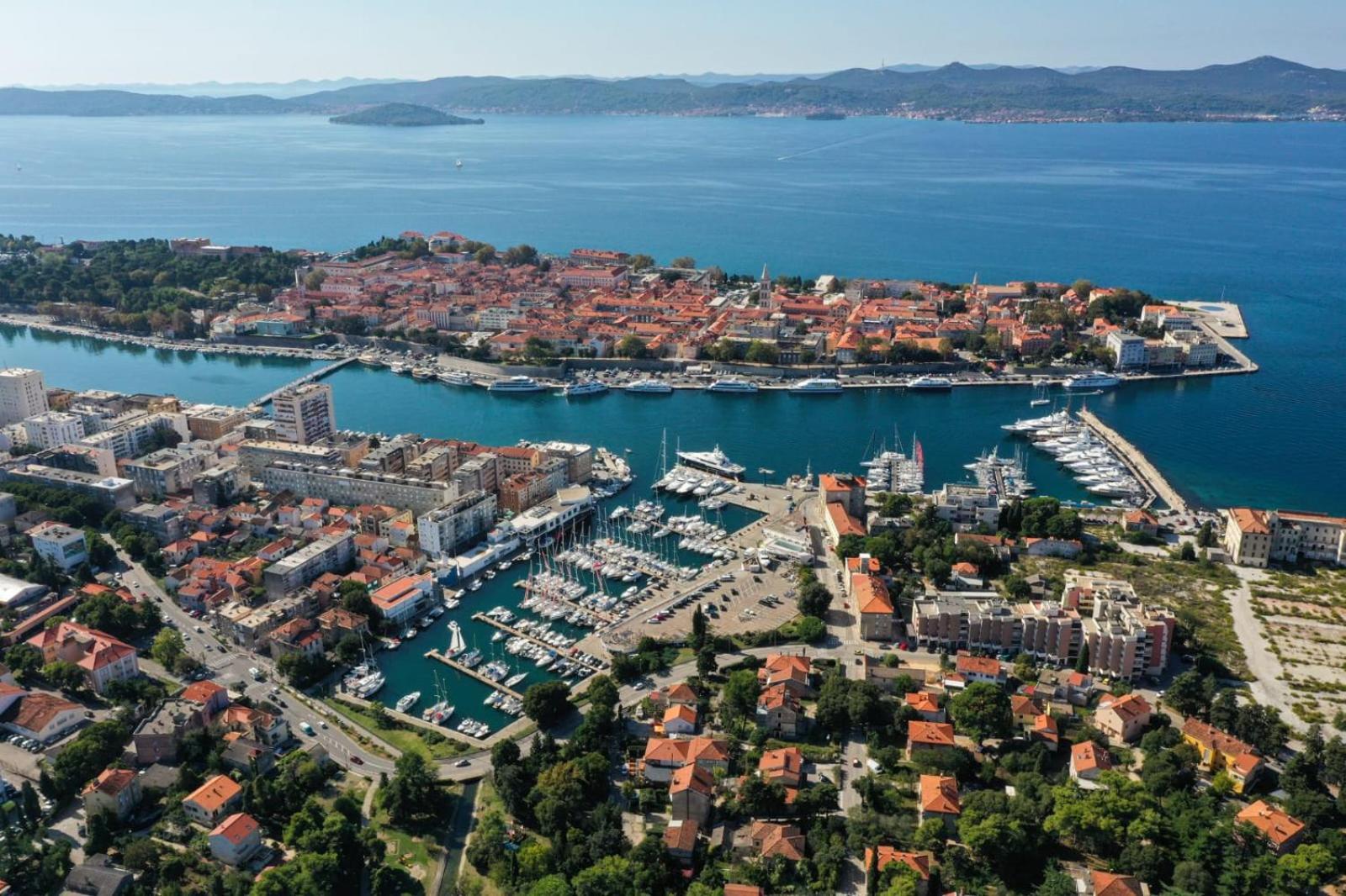 Piccola Pyrotima Apartment Zadar Exterior photo